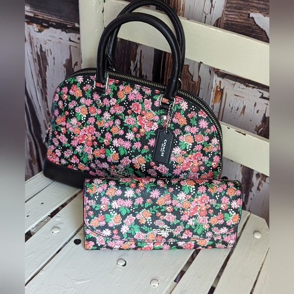 Coach Sierra handbag New and wallet set. - Picture 11 of 16